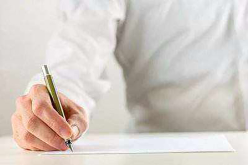 如何翻譯醫學(xué)論文的專(zhuān)業(yè)術(shù)語(yǔ)